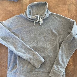 Lululemon fleece turtleneck pullover